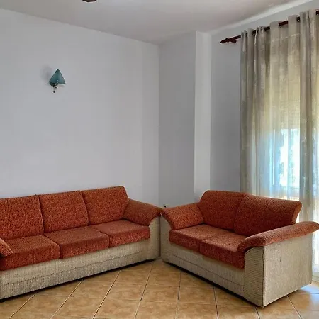 Roel Center Apartment